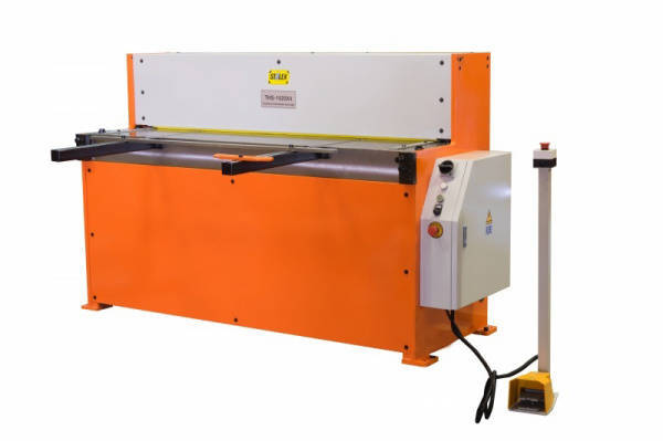 Гильотина гидравлическая Stalex THS 1520х4 от компании Нова Механика